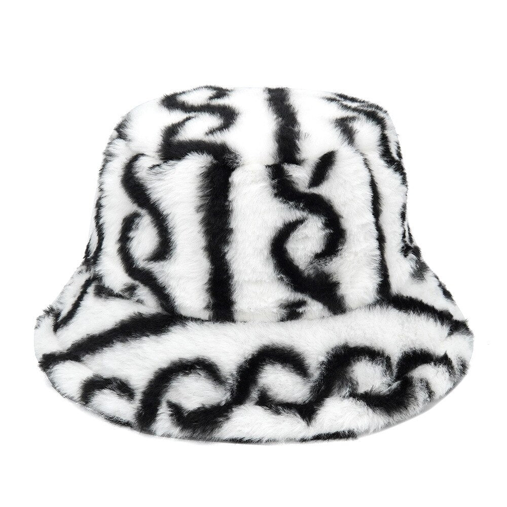 Camouflage Faux Fur Bucket Hat - Warm & Stylish Fisherman Hat