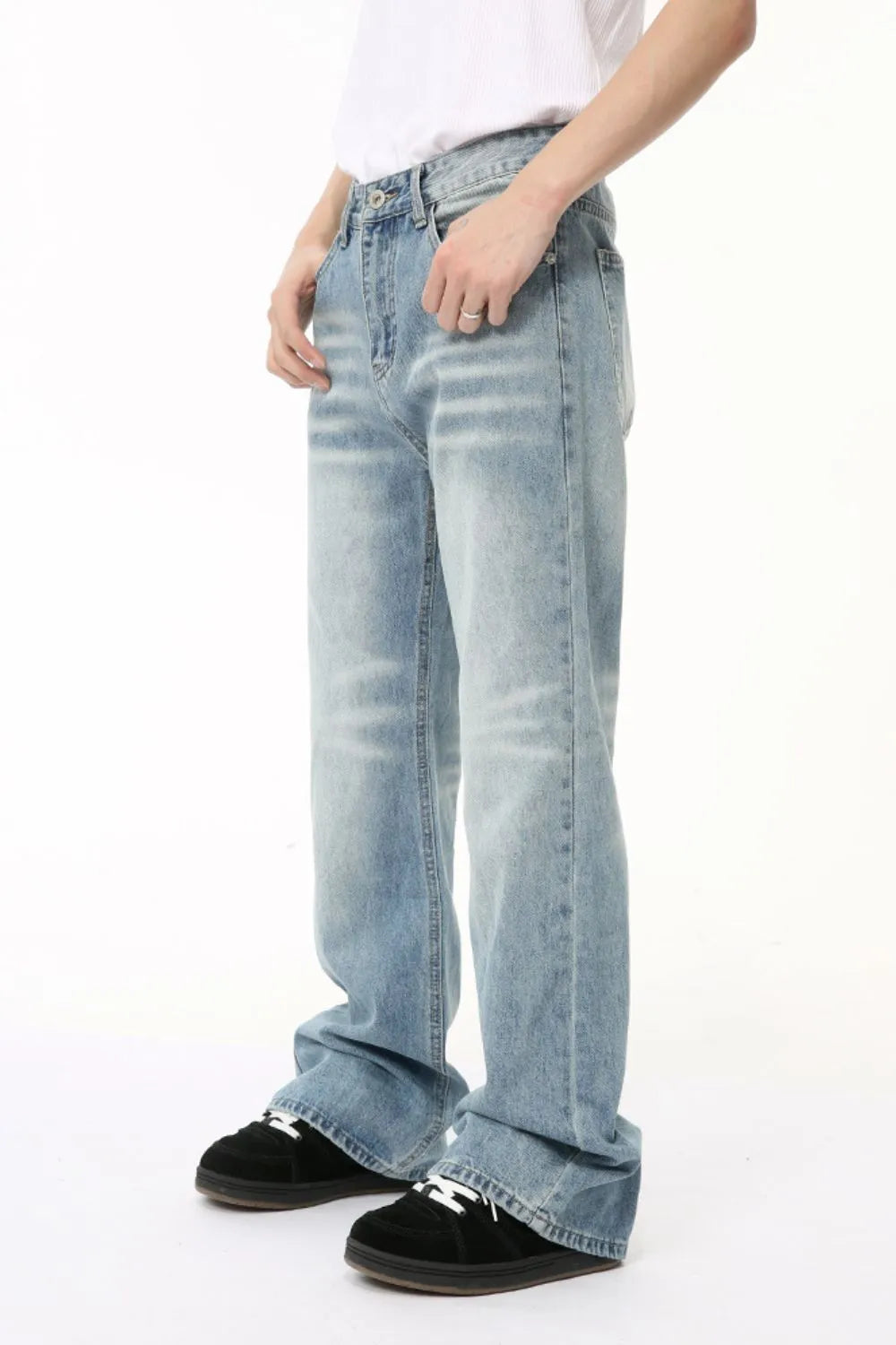 Playful Baggy Jeans with Pockets