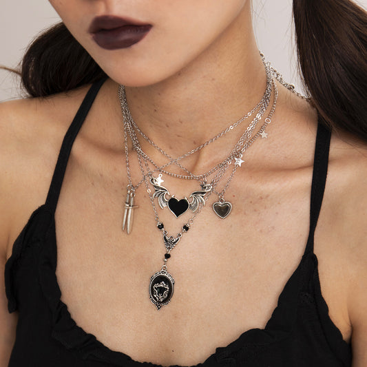 Harajuku Style Dark Trend Peach Heart Wings Necklace