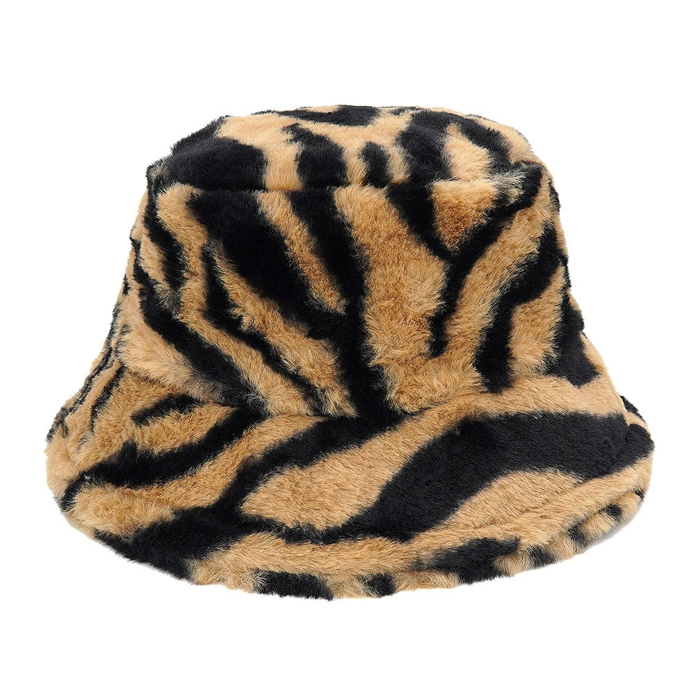 Camouflage Faux Fur Bucket Hat - Warm & Stylish Fisherman Hat