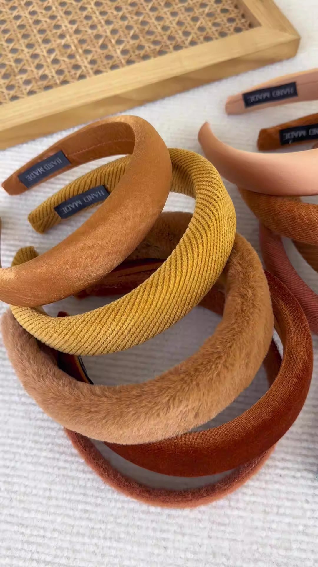 High-Ceiling Maillard-Colored Headband for Women