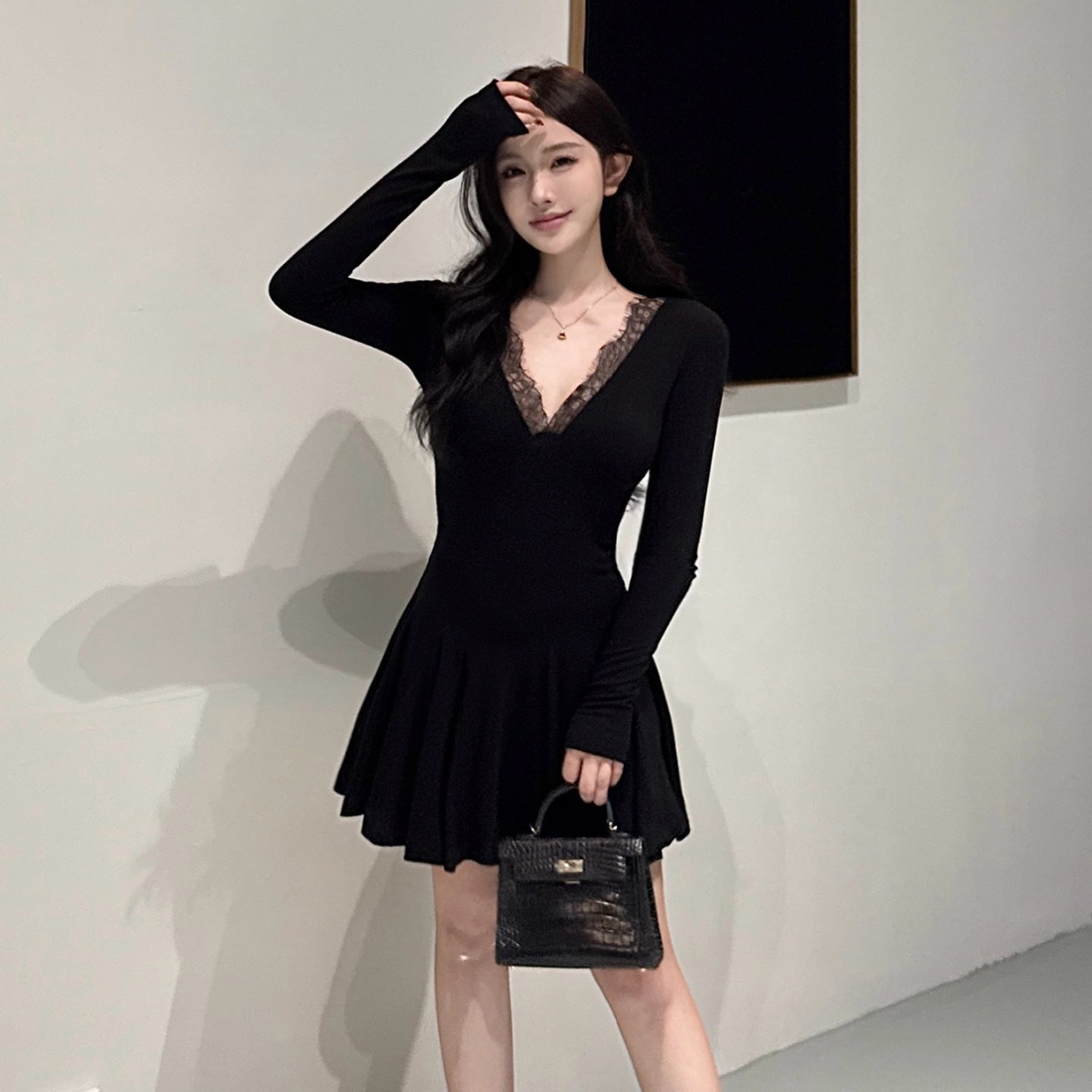 Lace V-neck Slimming Long Sleeve Dress for Women