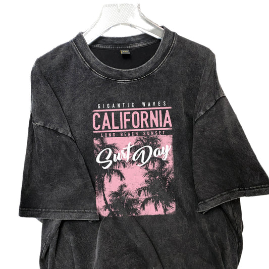 Making Vintage Short-Sleeved T-Shirt for Women — Washed Black Harajuku Street Tee
