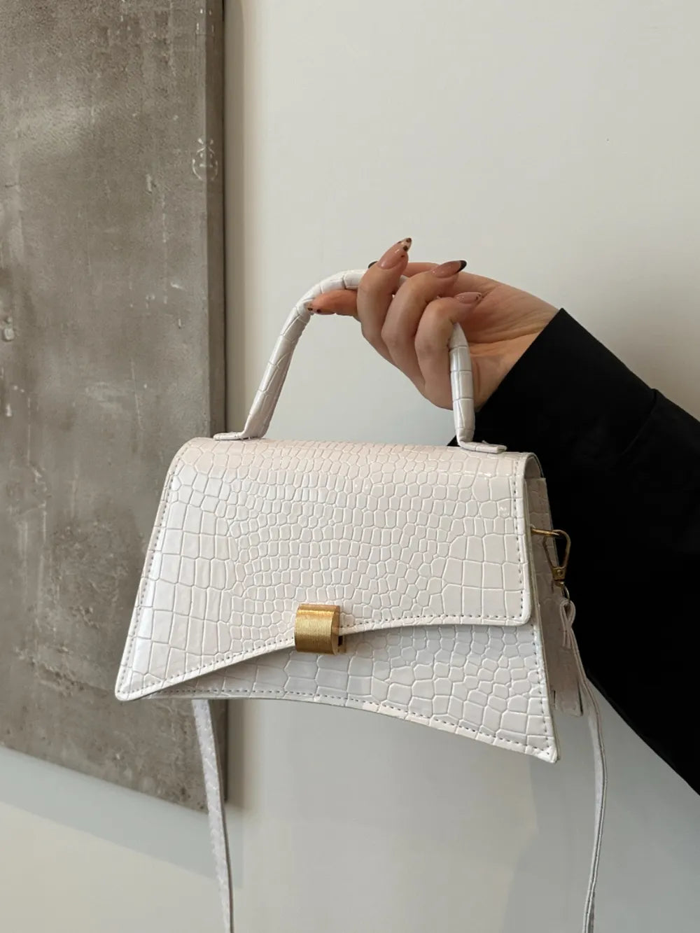 Chic Solid Color PU Leather Handbag