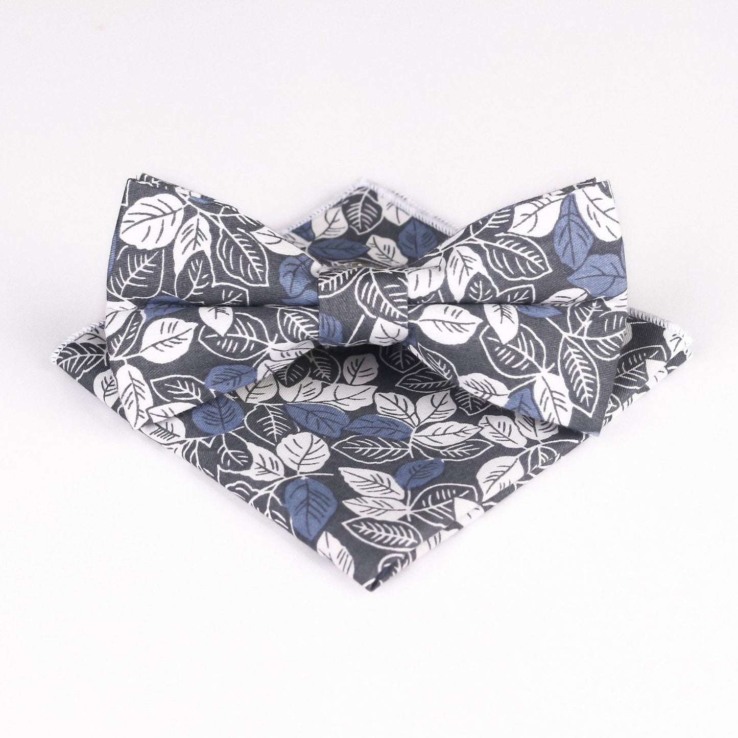 Cotton Bow Tie Print Suit & Pocket Square