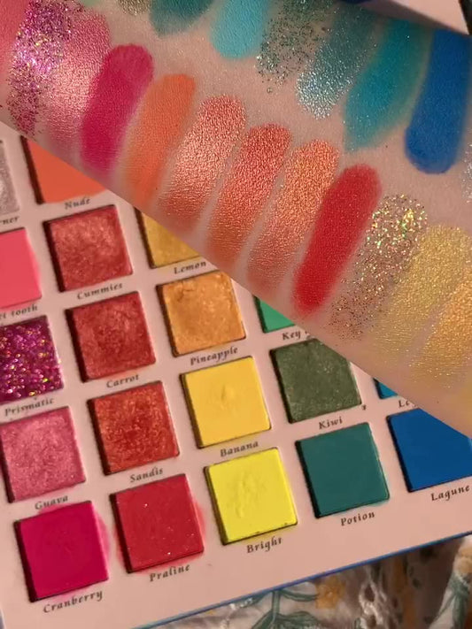 30 Color Pearlescent Matte Glitter Eyeshadow Palette