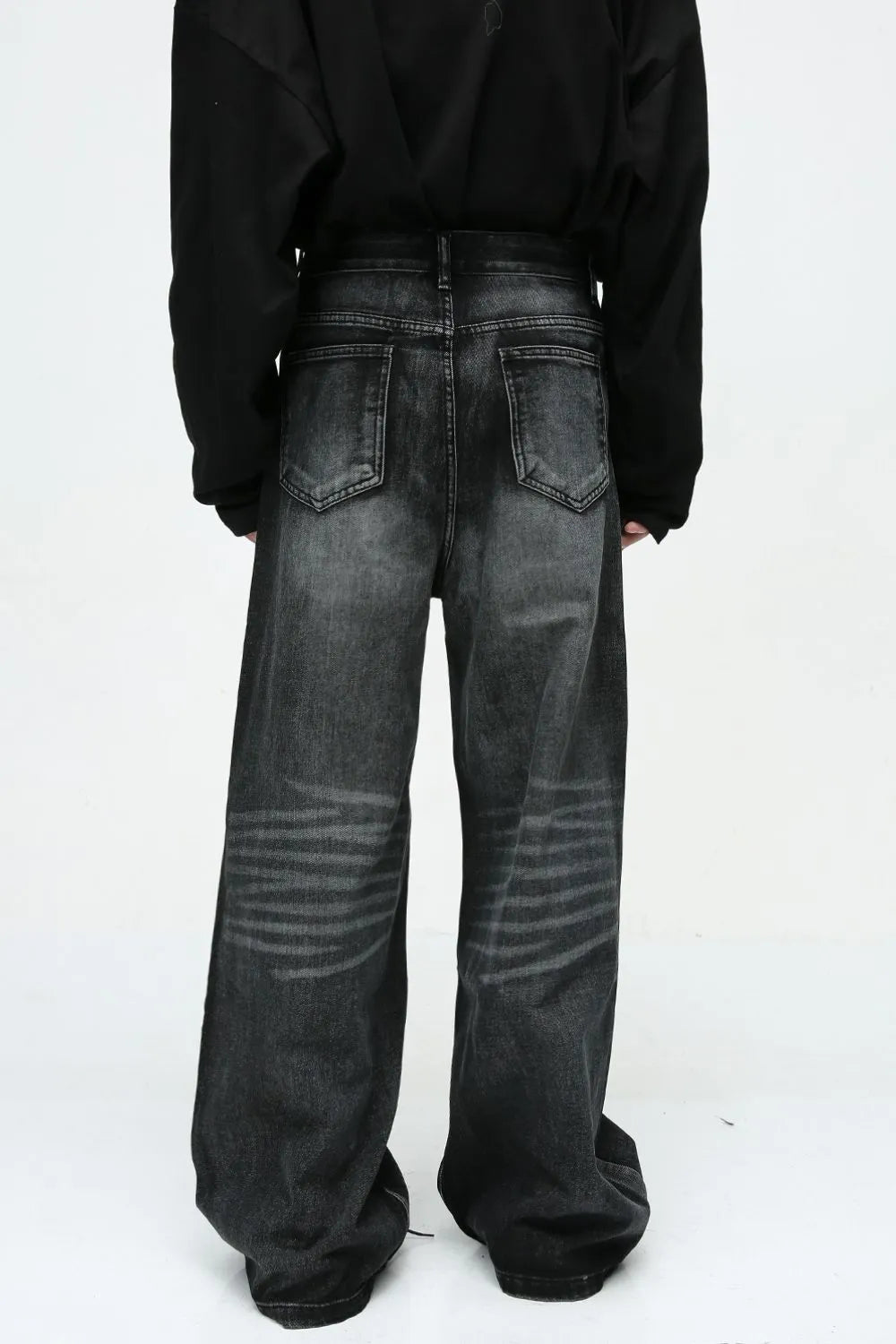 Playful Wide Leg Jeans with Pockets
