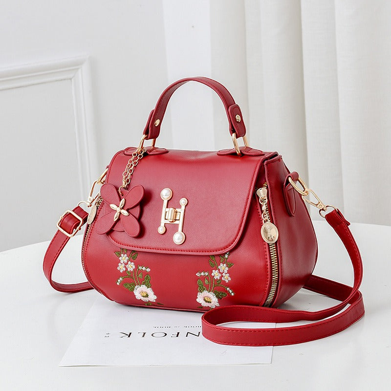 Harajuku Style Bucket Bag - Trendy Women's Messenger Handbag