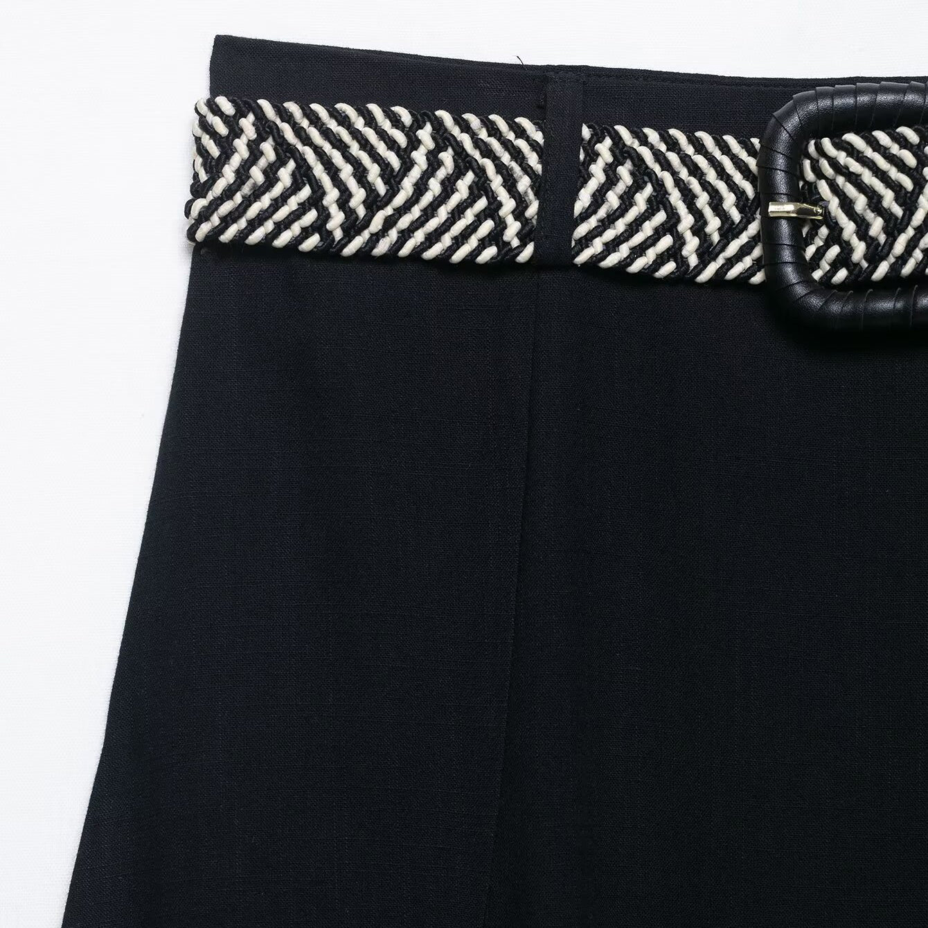 Women's Slim Fit Waist Belt Skirt - Harajuku Style