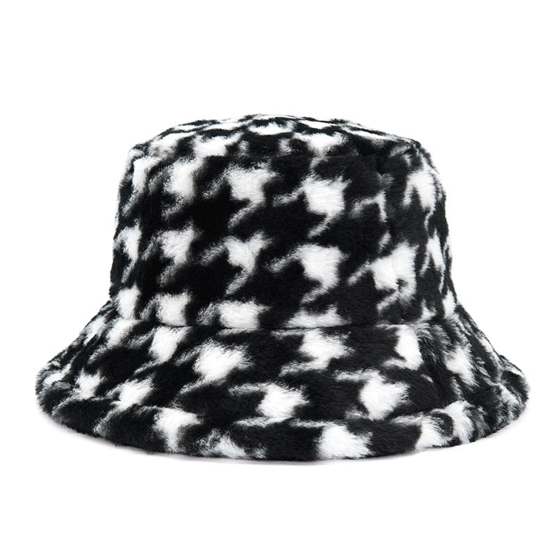 Camouflage Faux Fur Bucket Hat - Warm & Stylish Fisherman Hat