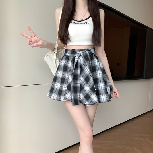 Vintage Plaid High-Waist Skirt with Belt and Pleats for Women - Slimming Short Skirt