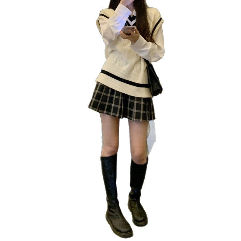 College Style Knit Sweater Vest