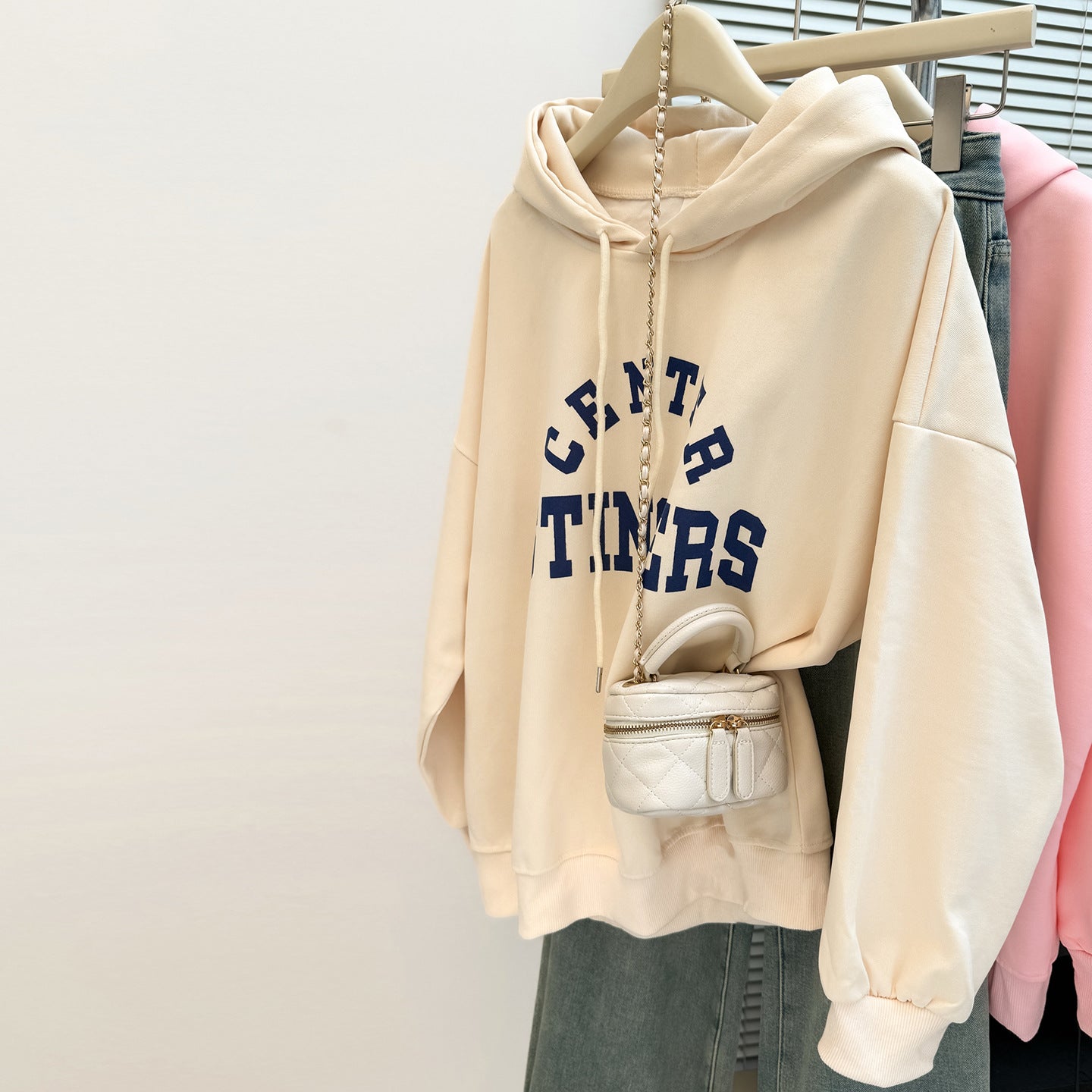 Vintage Hooded Sweatshirt for Women - Lightweight Loose Hoodie Fleece-Lined