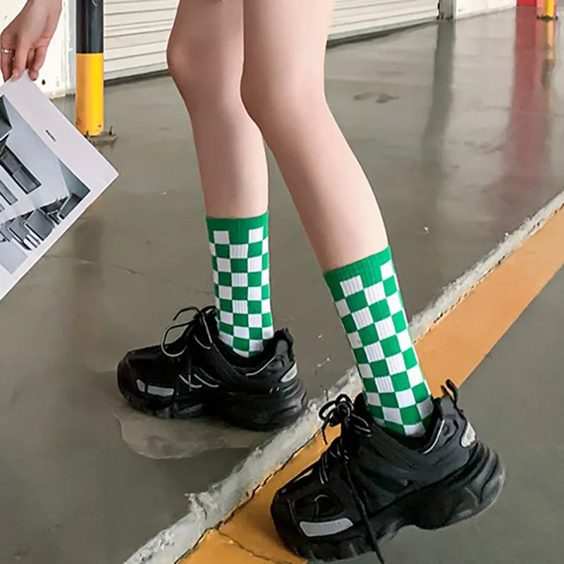 Women's Checkered Harajuku Street-Style Black and White Plaid Cotton Socks for Girls, Skateboard Novelty Pattern